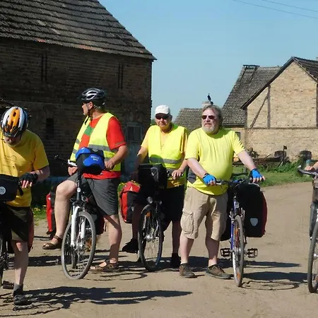 Gospodarstwo Na łęgach Gospodarstwo agroturystyczne *